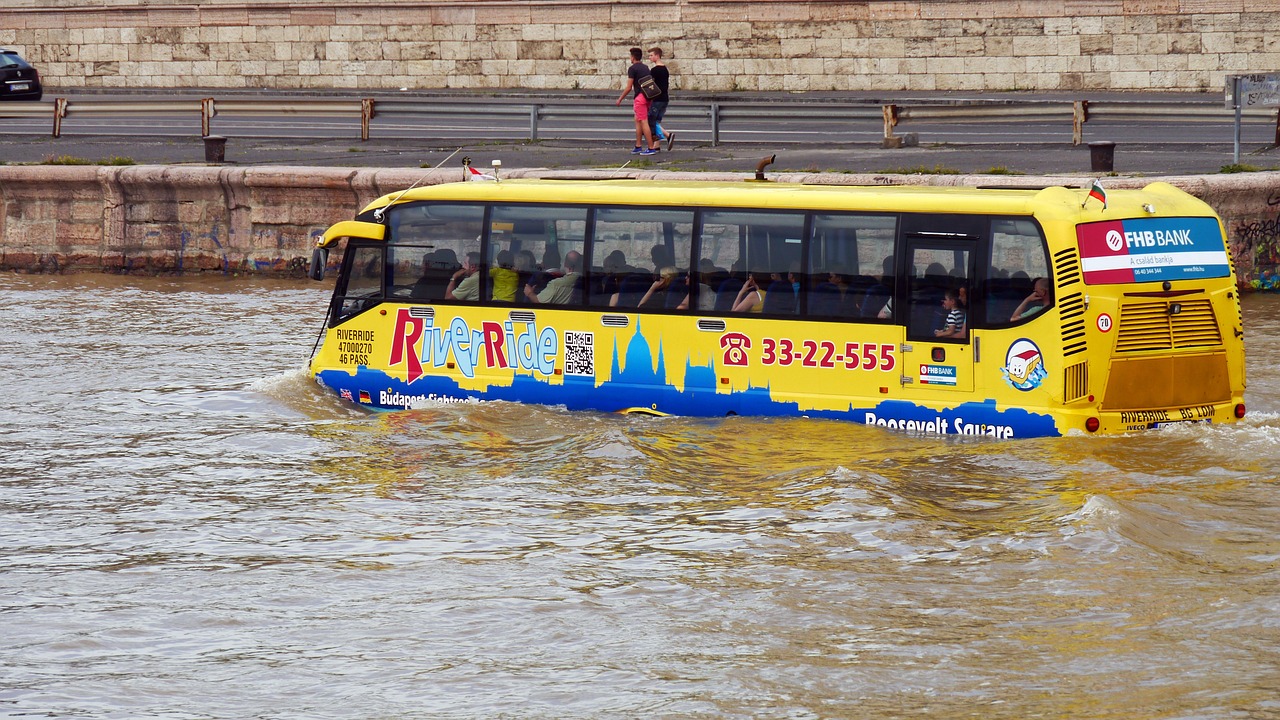 flood, coach, bus